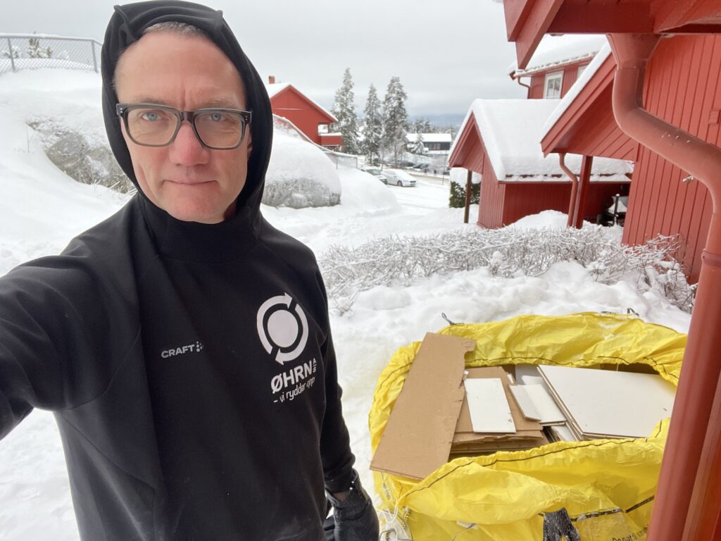Bortkjøring av byggavfall etter oppussing på Madseløkka i Kongsberg